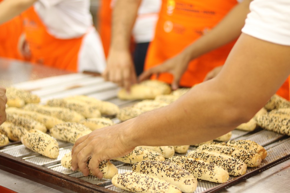 Escola de Gastronomia está com inscrições abertas até o dia 16 de outubro para três cursos profissionalizantes presenciais e gratuitos. — Foto: Divulgação