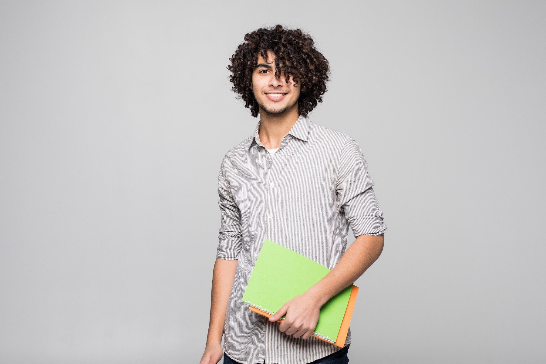 Estão abertas matrículas para Educação de Jovens e Adultos (EJA) na rede pública de Araucária