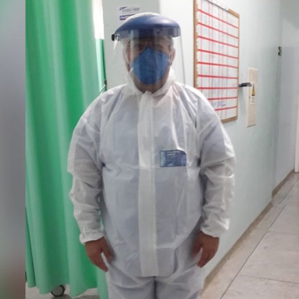 Eduardo trabalhou na Santa Casa de Itápolis durante a pandemia da Covid-19 — Foto: Arquivo pessoal/Angélica Andrighetto