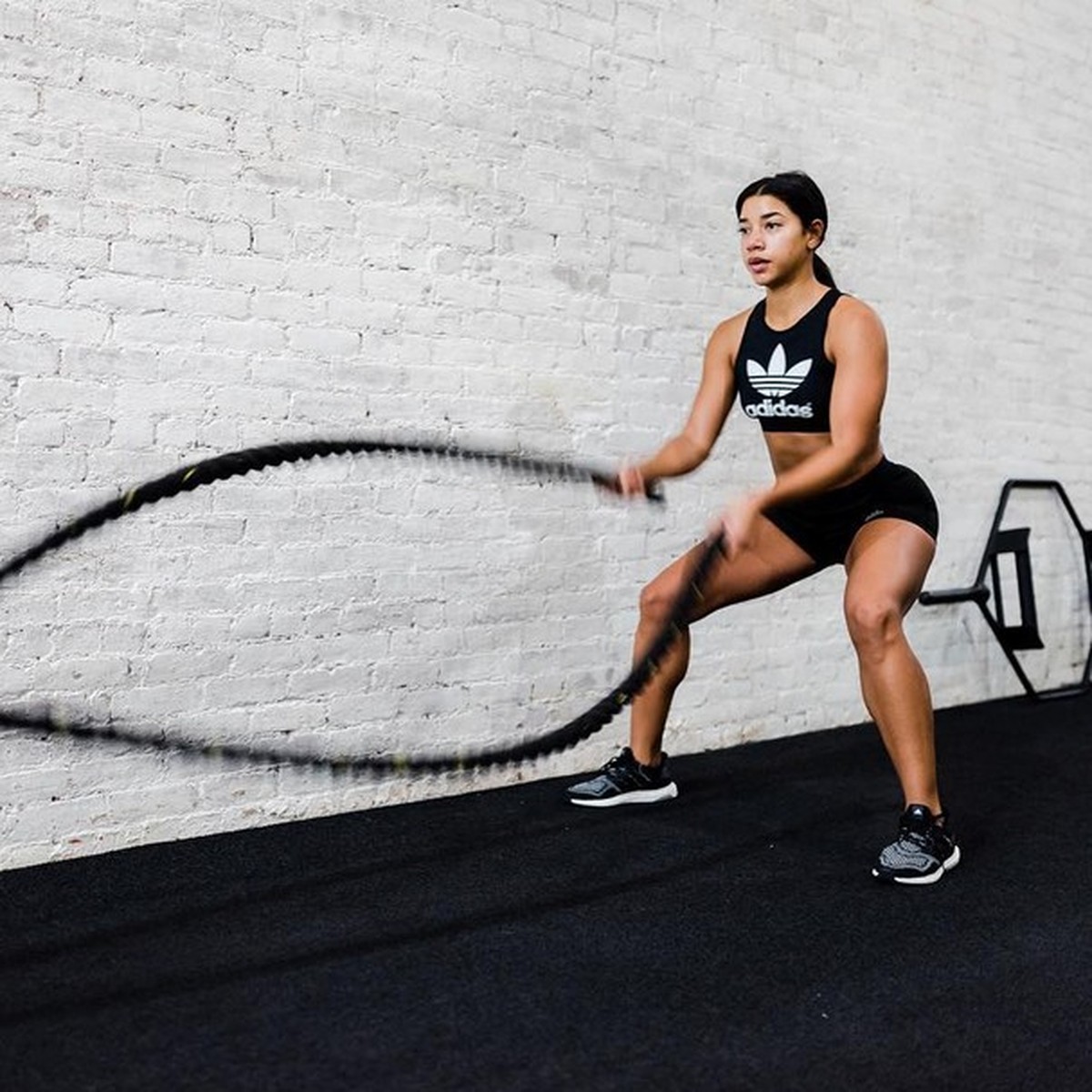 Just because the past is painful doesn't mean. Just showing перевод. Just showing перевод. картинки life is pain. Just showing перевод.