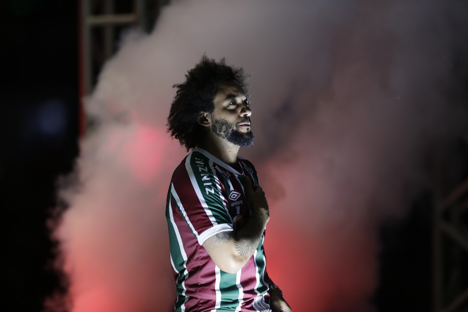 Marcelo é apresentado no Fluminense