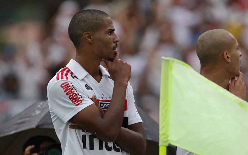 Gabriel Novaes comemora gol do São Paulo na Copinha: atacante foi emprestado ao Botafogo — Foto:  Rubens Chiri / saopaulofc.net