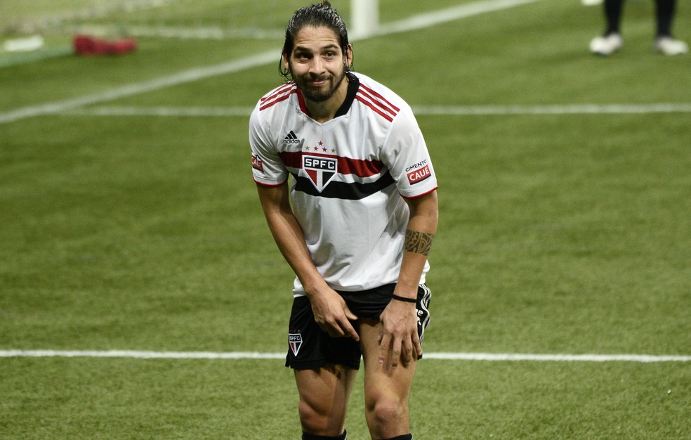 Com desempenho abaixo do esperado na reta final do Brasileiro e contrato até junho, Benítez foi para o São Paulo — Foto: Marcos Ribolli