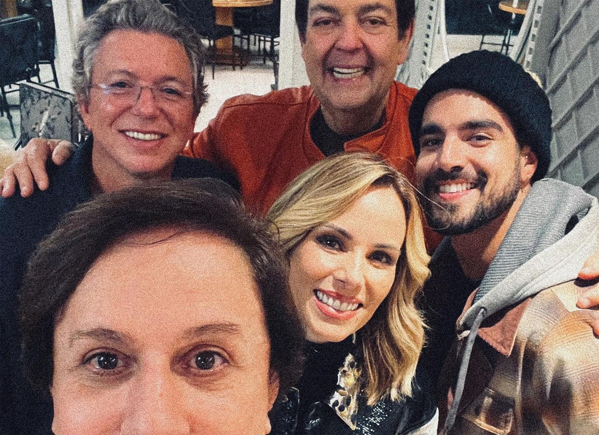 Faustão, Boninho, Ana Furtado, Tom Cavalcante e Caio Castro (Foto: Reprodução / Instagram)
