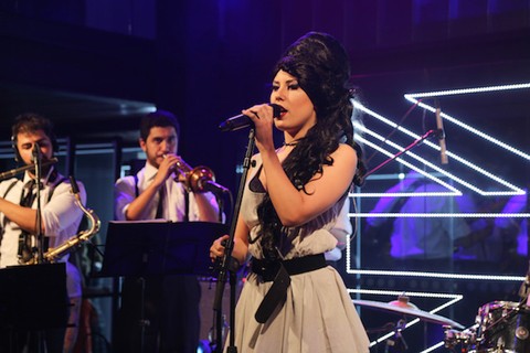 A cantora Bruna Gois fez um tributo a Amy Winehouse  