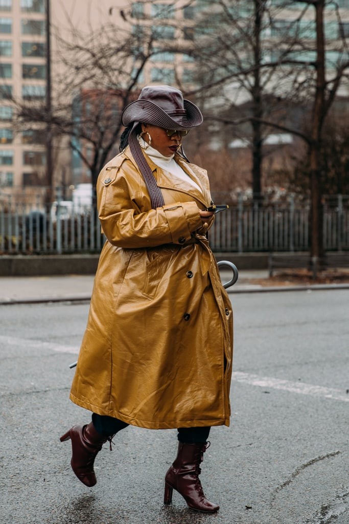 NYFW - Look com trench coat. (Foto: Instagram / @styledumonde)