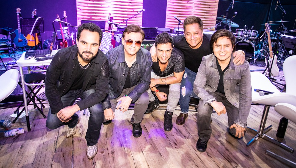 Luciano, Chitãozinho, Zezé Di Camargo, Leonardo e Xororó irã se apresentar na Festa do Peão em Barretos — Foto: Fábio Tito / G1