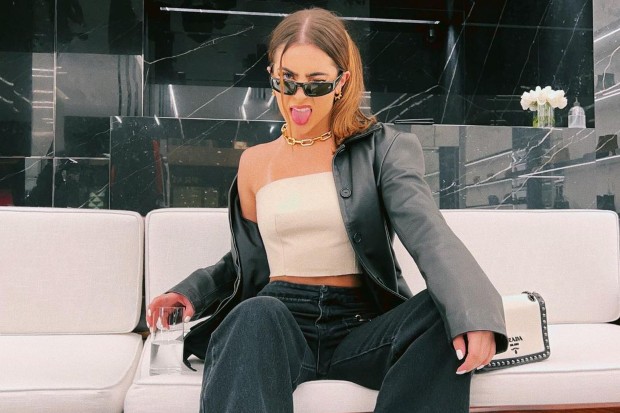 Jade Picon posa cheia de estilo em seu Instagram (Foto: Reprodução/Instagram)