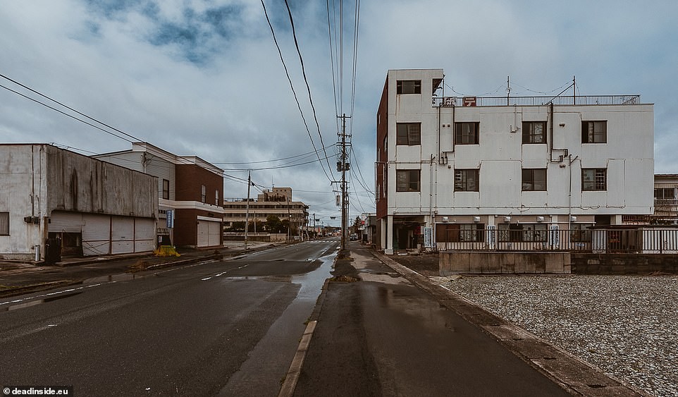 Fotos mostram devastação e prédios abandonados em Fukushima 8 anos após acidente nuclear (Foto: Dead Inside/Reprodução)