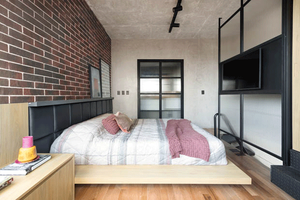 Dúplex de 51 m² tem décor inspirado em lofts de Nova York  (Foto: Fotos Alexandre Disaro)