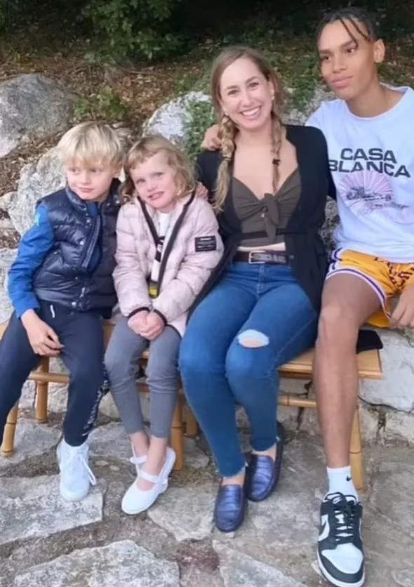 Os quatro filhos do príncipe Albert de Mônaco (Foto: Reprodução/Instagram)