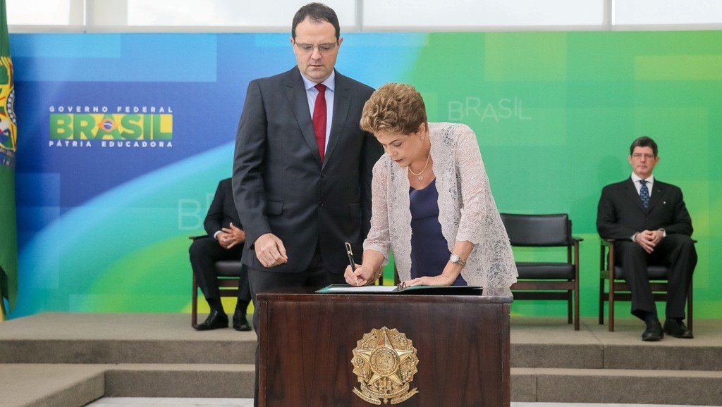 Presidente Dilma Rousseff, durante cerimônia de posse do ministro da Fazenda, Nelson Barbosa, e do ministro do Planejamento, Valdir Simão, no Palácio do Planalto (Foto: Roberto Stuckert Filho/PR)