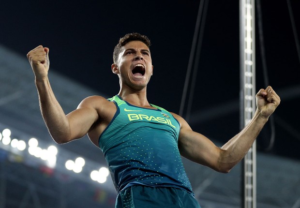 O atleta Thiago Braz da Silva bateu o recorde olímpico e levou a medalha de Ouro no salto com vara (Foto: Paul Gilham/Getty Images)