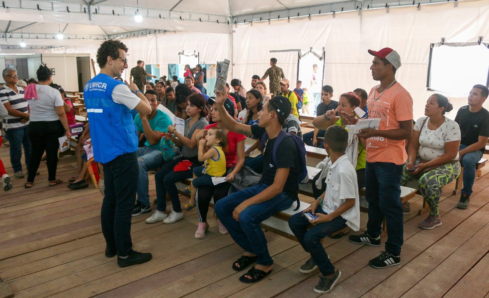 Refugiados e migrantes são atendidos em Posto de Interiorização e Triagem de Manaus, em 2019 — Foto: ACNUR Brasil/Alexandre Pereira