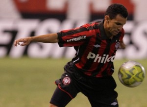 Cabofriense desiste de contratar Wagner Diniz e zagueiro Marllon