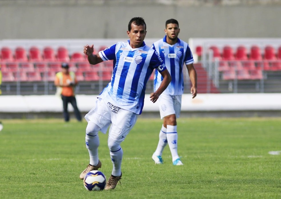 Didira cumpre funções táticas importantes — Foto: Aílton Cruz/Gazeta de Alagoas
