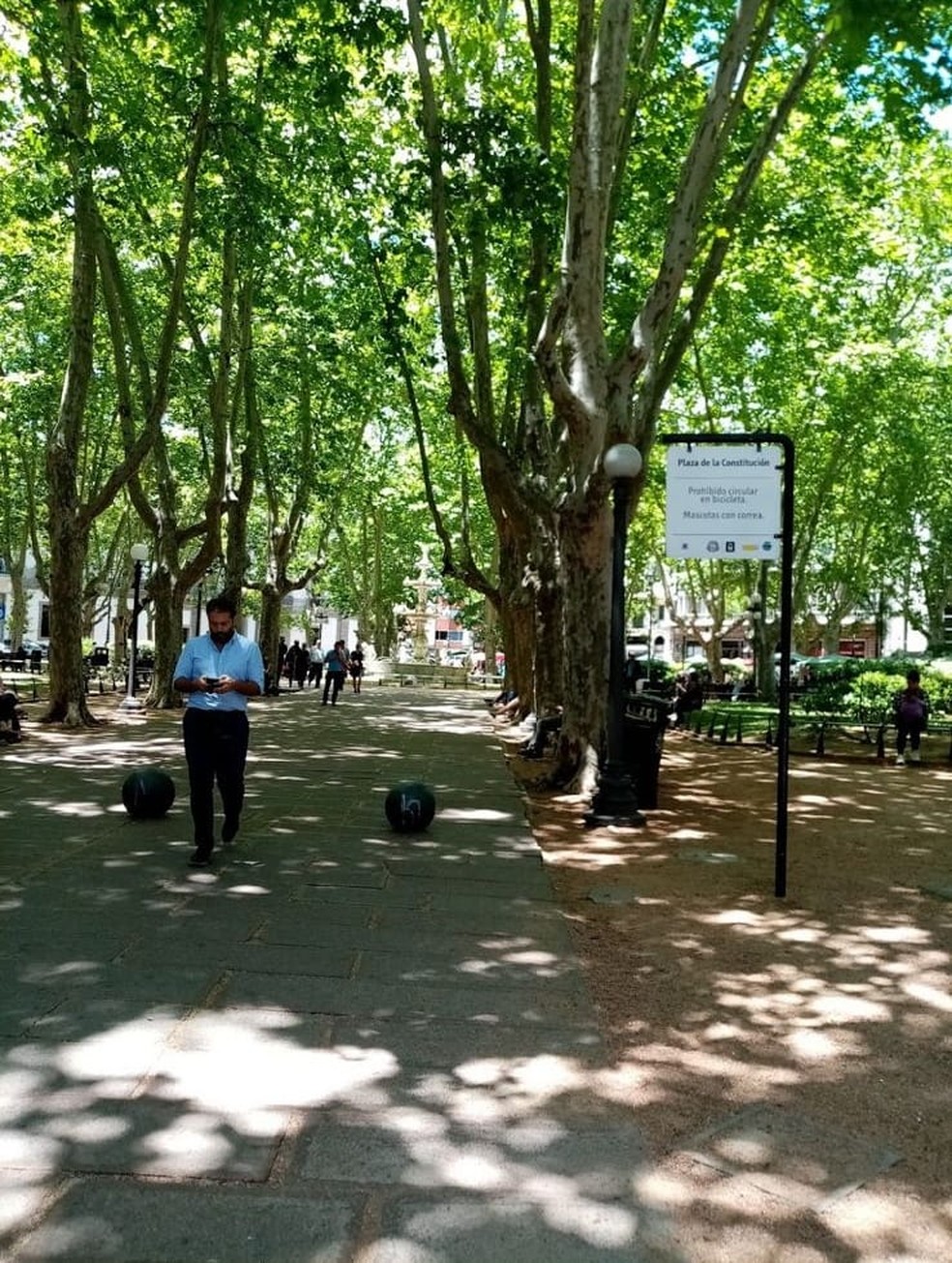 Praça Constitución Montevidéu — Foto: Reprodução