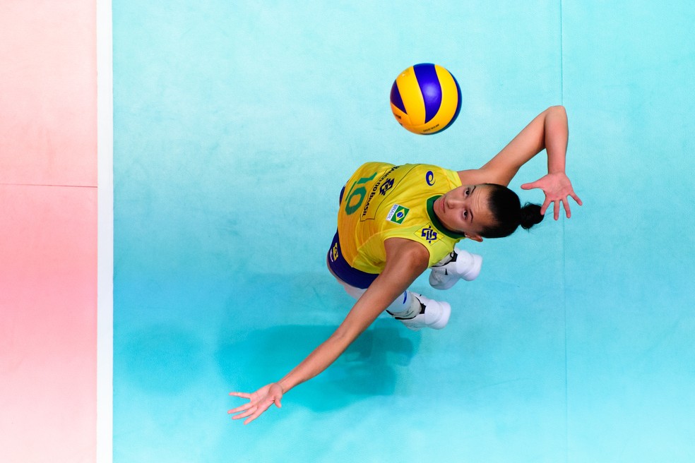 Gabi cresceu no decorrer do jogo — Foto: FIVB