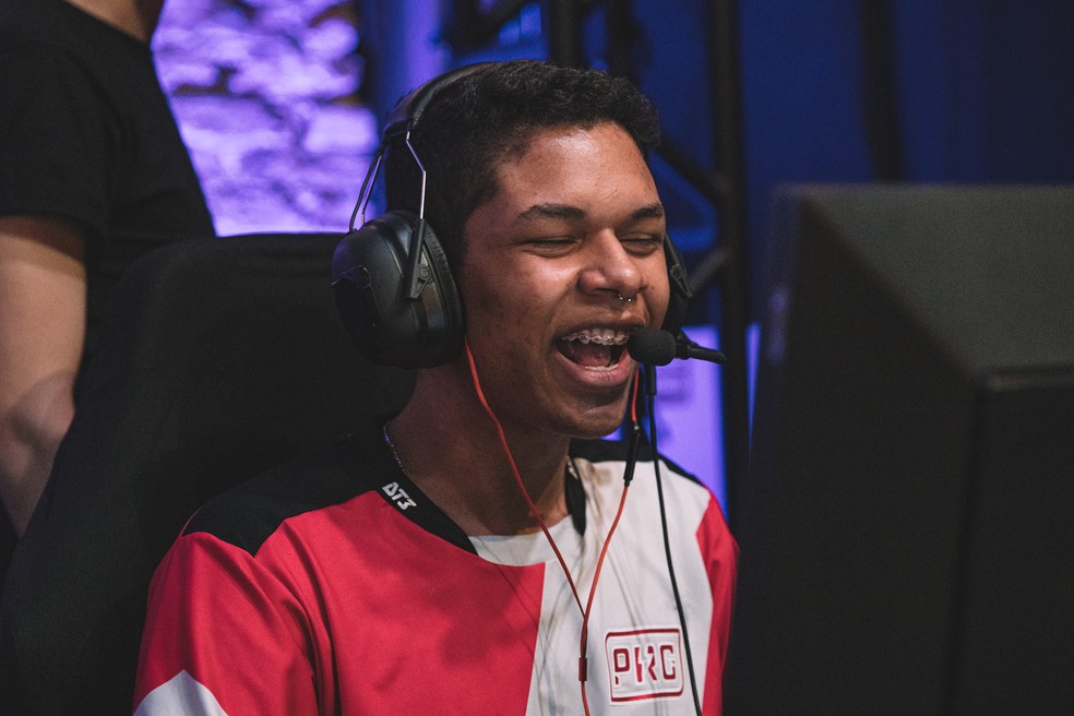 Cblol 2020 Fnb Explica Prg Com Sona E Lux E Se Mantem 100