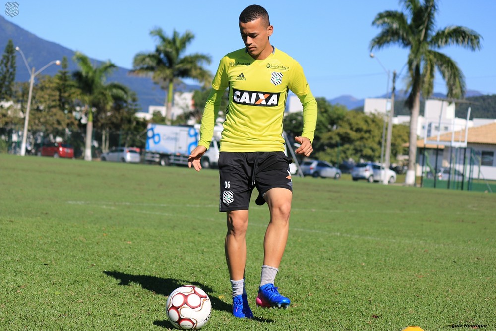 Corinthians empresta atacante Luidy para o Londrina