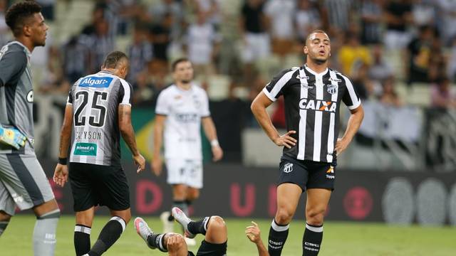 NinguÃ©m gostou: CarÃ¡ e Botafogo ficaram no 0 a 0