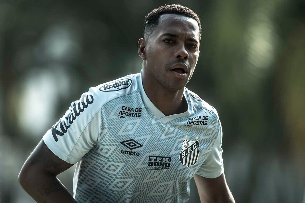 Robinho chegou a iniciar treinos no Santos, mas contrato foi suspenso — Foto: Ivan Storti/Santos FC