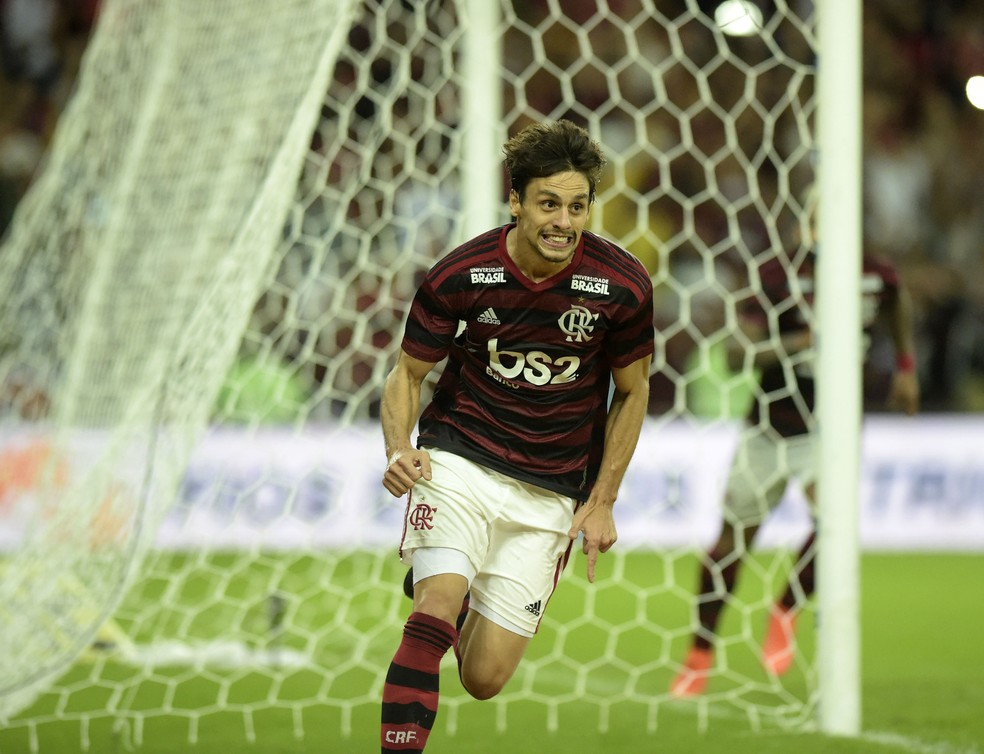 Rodrigo Caio comemora seu gol contra o Corinthians — Foto: André Durão/GloboEsporte.com