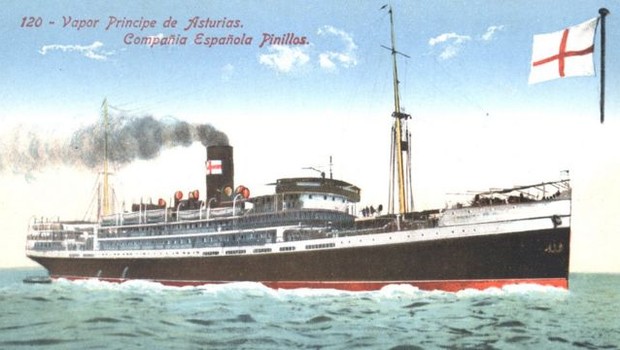 Cartão postal antigo com ilustração do navio (Foto: Divulgação)