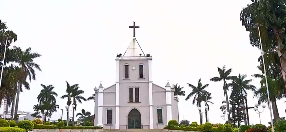 Morador acionou a Justiça por causa do volume do sino de igreja em Marapoama — Foto: Tv Tem/Reprodução