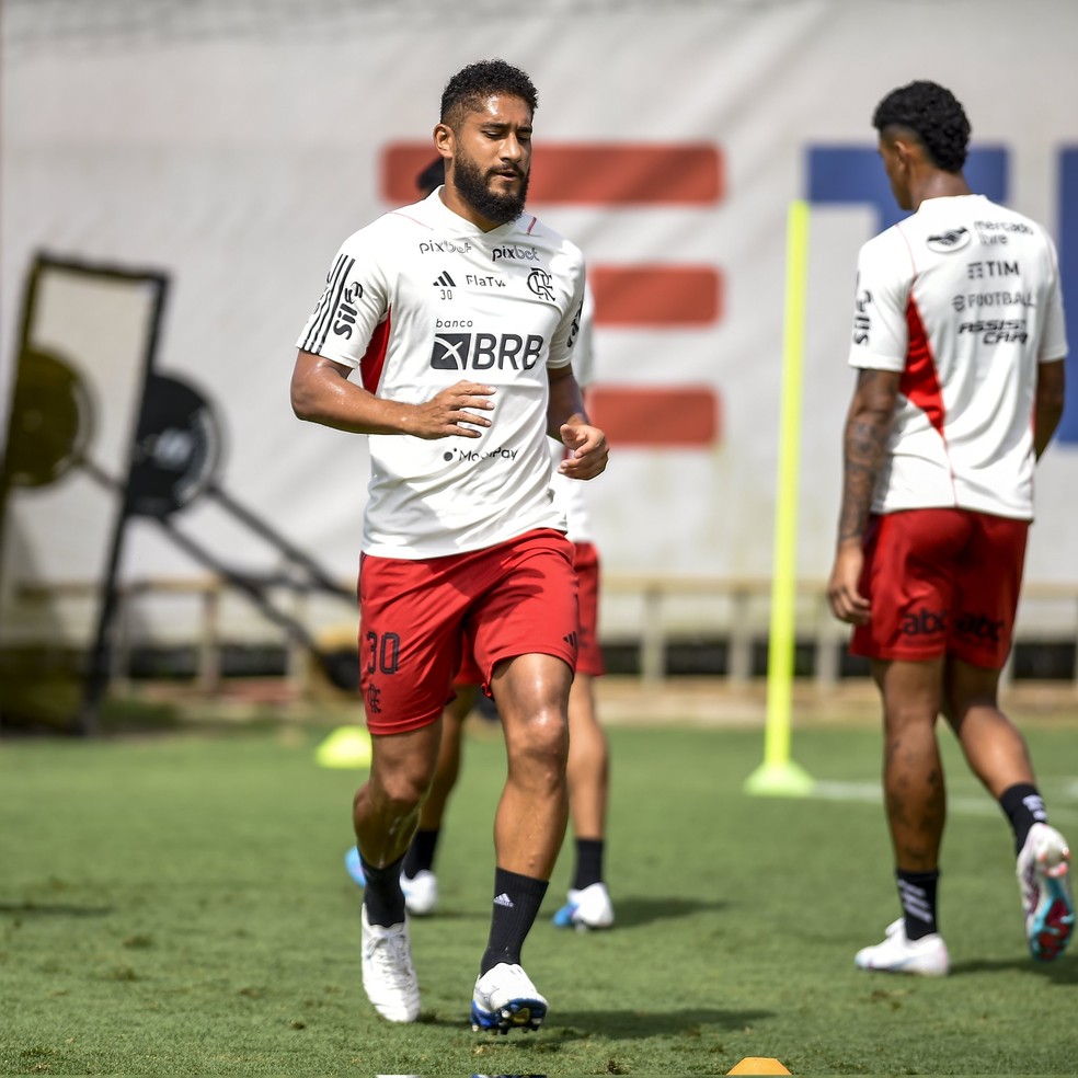 Pablo em treino do Flamengo � Foto: Marcelo Cortes/Flamengo