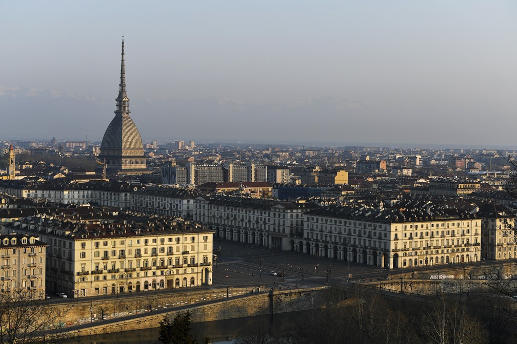 Itália é o país mais afetado na Europa pelo novo coronavírus — Foto: Fabio Ferrari/LaPresse via AP
