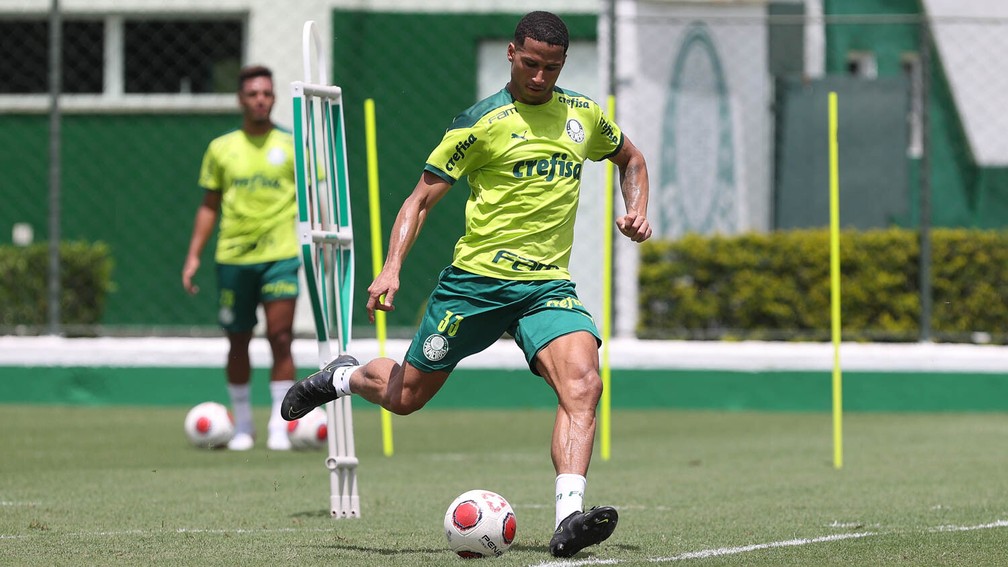 Murilo no treino do Palmeiras  Foto: Cesar GrecoPalmeiras