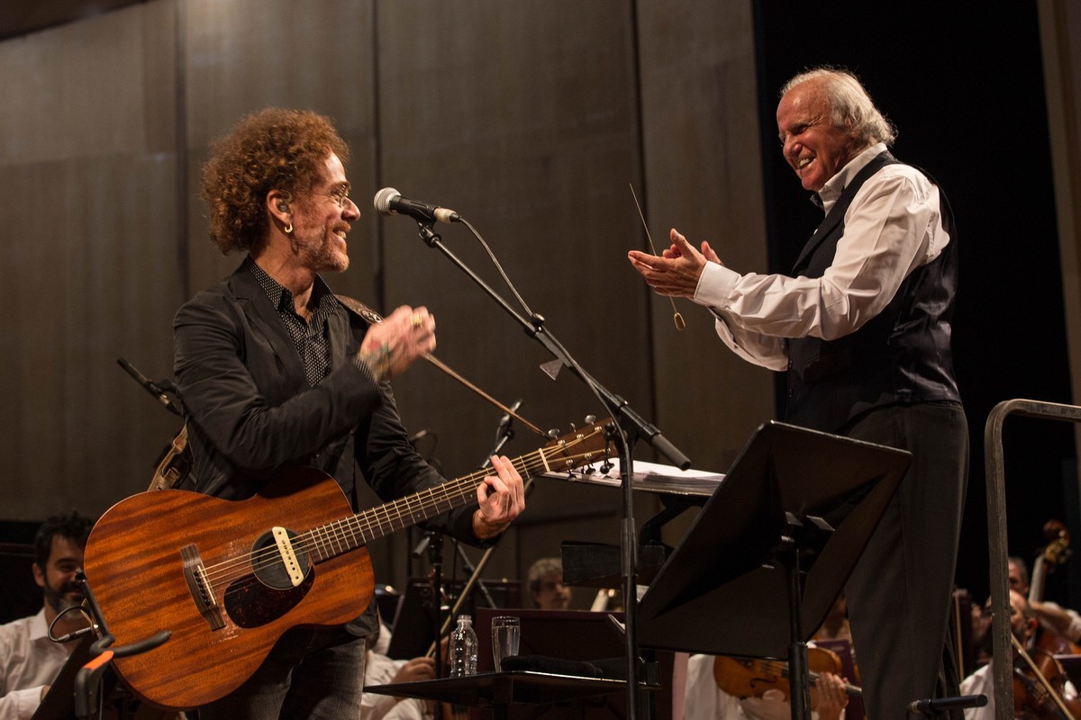 Nando Reis tem exposto grandiosidade da obra em álbum feito com sinfônica sob a batuta de Isaac Karabtchevsky |  Weblog do Mauro Ferreira