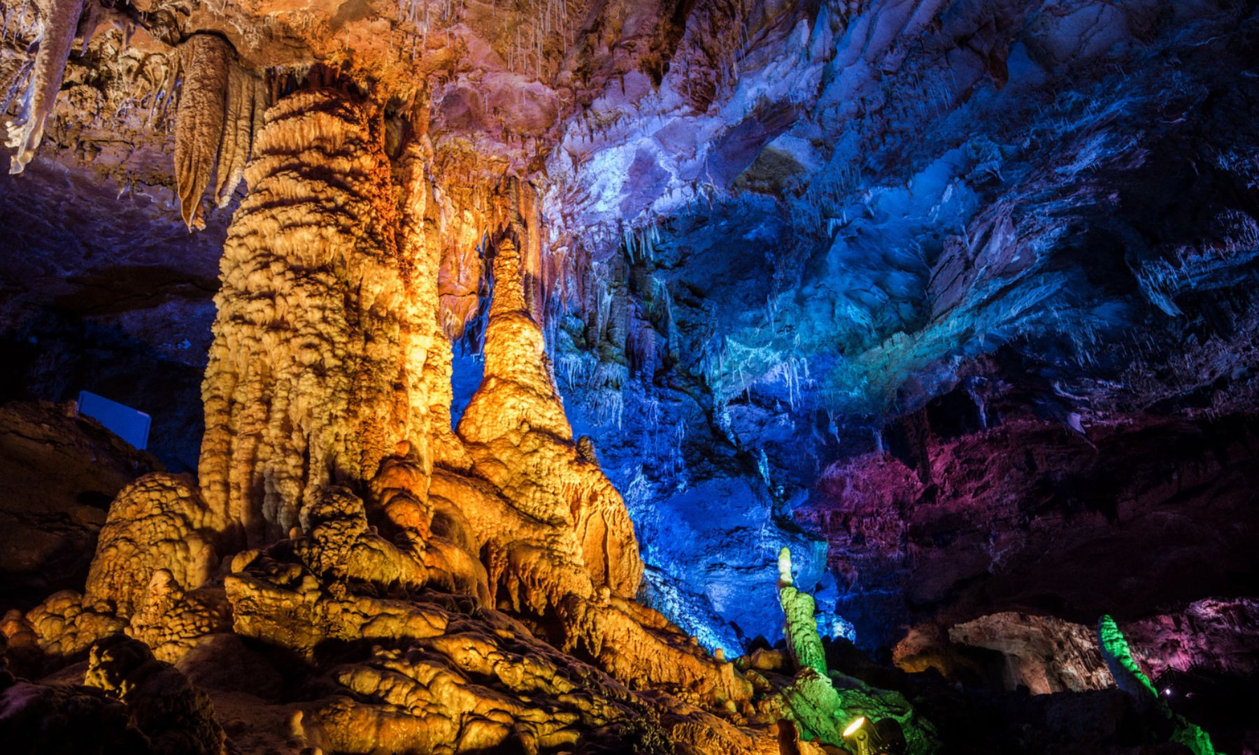 Caverna Shennong traz indícios da época do colapso da cultura Liangzhu há cerca de 4,3 mil anos  (Foto: Haiwei Zhang)