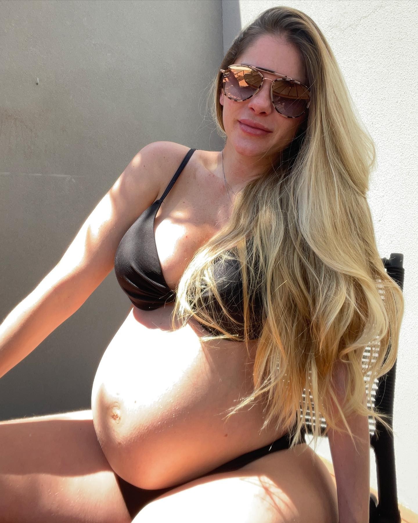 Bárbara Evans em março, prestes a dar à luz (Foto: Reprodução/Instagram)
