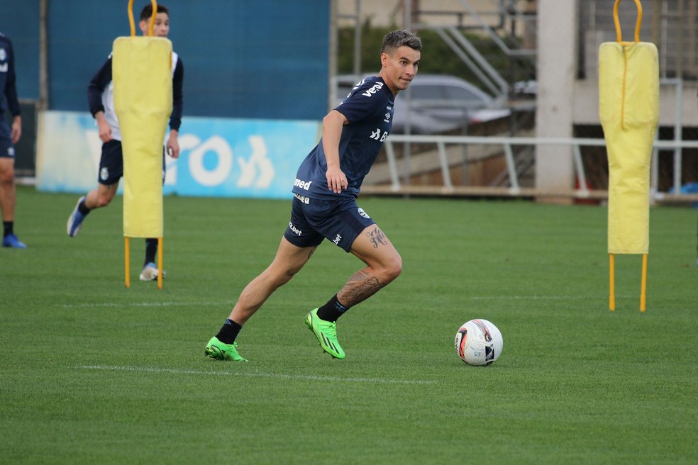 Confira como foi o treino do Grêmio desta terça-feira (16)