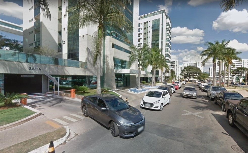 Fachada de condomínio no Park Sul onde falsa arquiteta morou por um tempo  — Foto: Google/ Reprodução