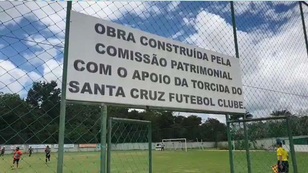 Santa Cruz Aluga Unico Campo Do Ct Para Peladas Mas Cancela Contrato Apos Repercussao Santa Cruz Ge