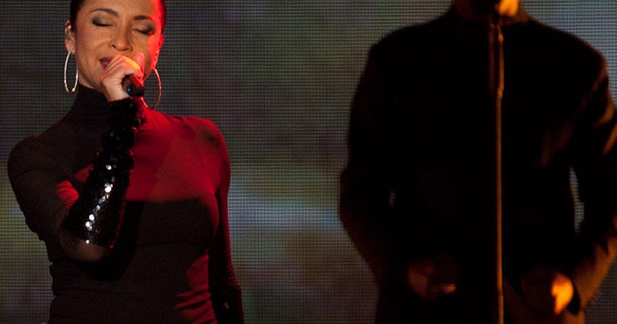 G1 - Sade canta sucessos em mais de duas horas de show em SP - notícias ...