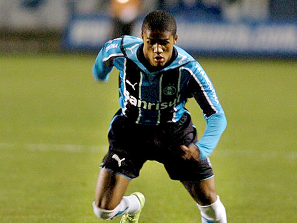 A base vem forte! Veja seleção com jogadores revelados pelo Grêmio no século XXI | grêmio ...