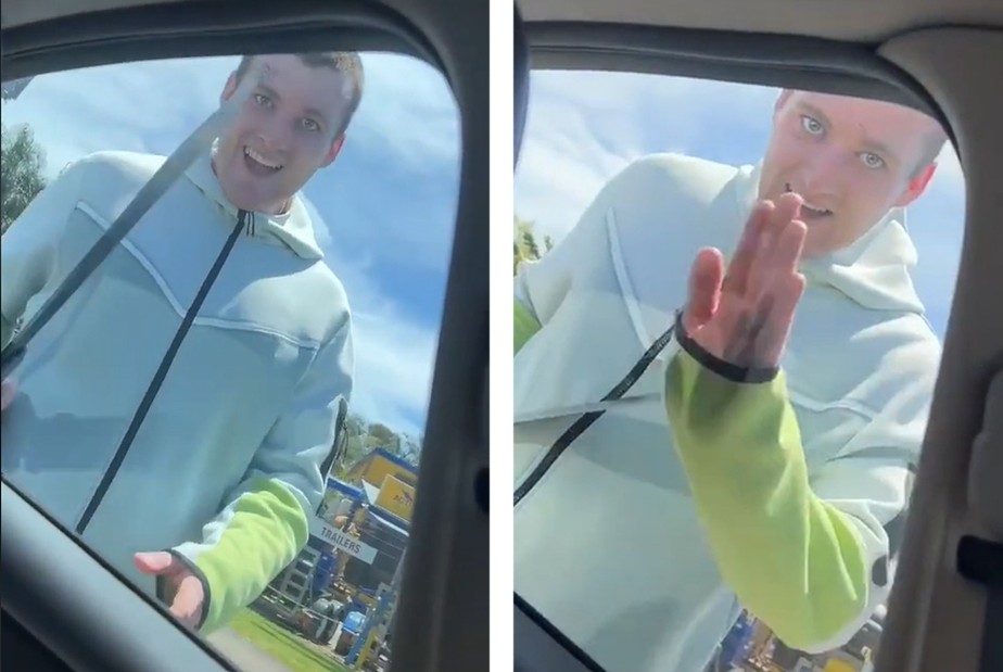 Homem sorridente apavora casal ao tentar entrar em carro segurando facão