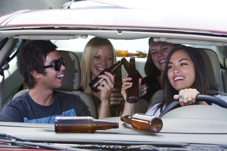 Passageiros em carro de motorista bêbado poderão ser punidos