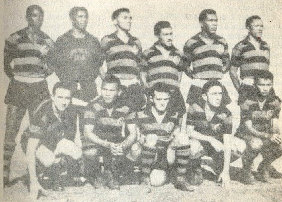 Time histórico do Campinense, de 1963, num dos títulos do hexacampeonato paraibano  — Foto: Acervo / Campinense Clube