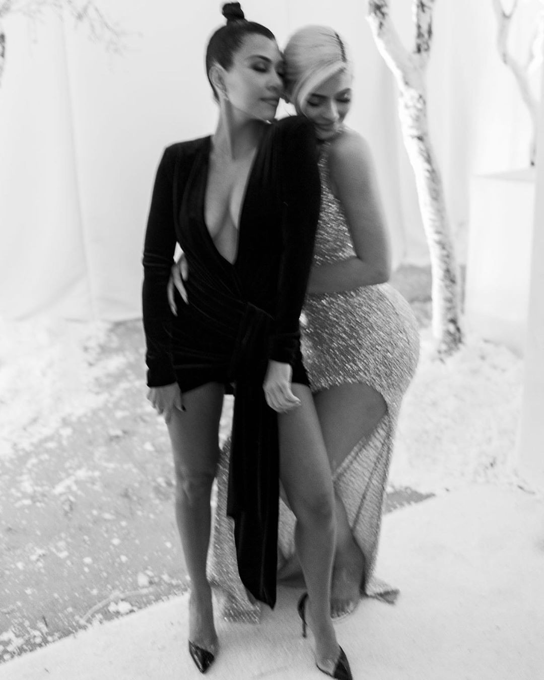 Kourtney Kardashian e Kylie Jenner (Foto: Instagram/ Reprodução)