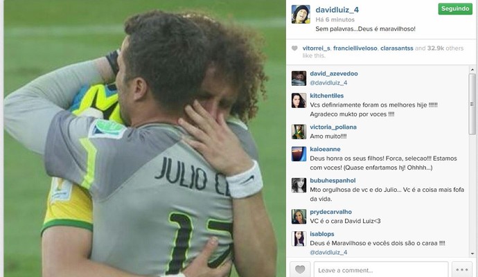 David Luiz posta foto ao lado de Julio César e agradece a classificação (Foto: Reprodução/Instagram)