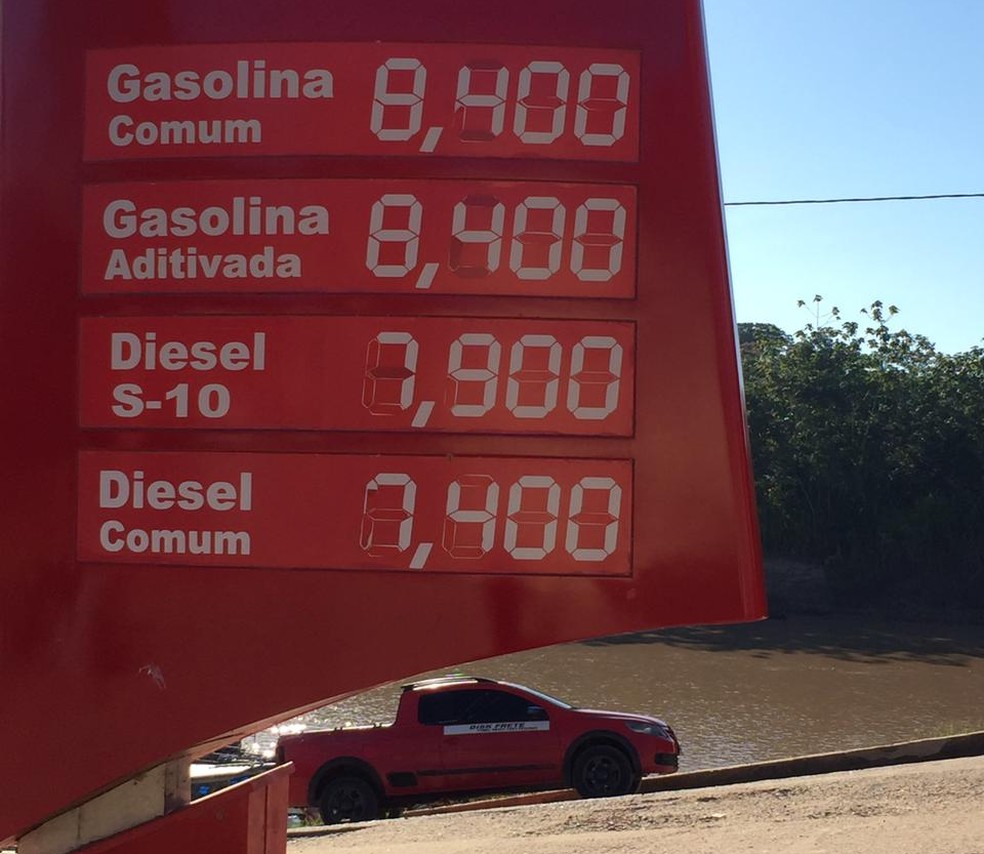 Litro da gasolina passa dos R$ 8 em cidade isolada no Acre e morador reclama: ‘preço abusivo’  — Foto: Arquivo pessoal