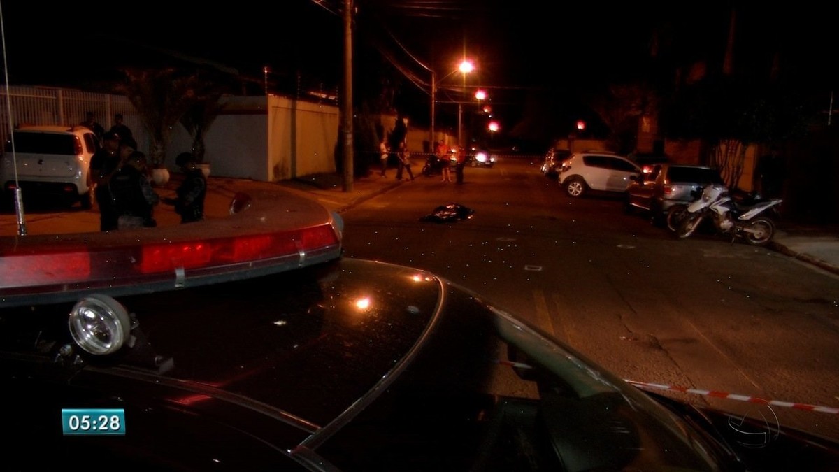 Assaltante Morre Em Troca De Tiros Com Policial Que Estava De Folga Mato Grosso Do Sul G1 