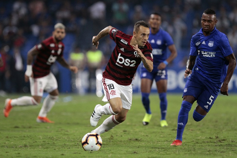 Como o efeito cascata explica os gols sofridos pelo Flamengo na Libertadores