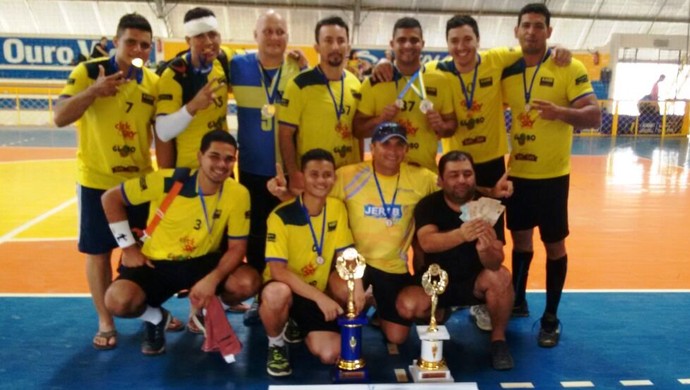 AABB campeão do Handebol da Meia-Noite masculino 2016 (Foto: Fach/Divulgação)