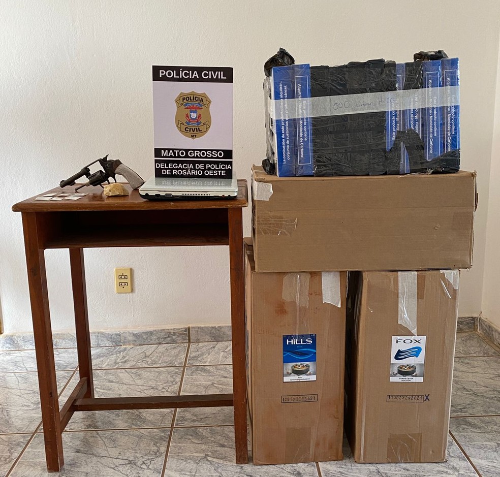 Materiais apreendidos durante as operações ‘Boi Tolo’ e ‘Pressure’  — Foto: Polícia Civil